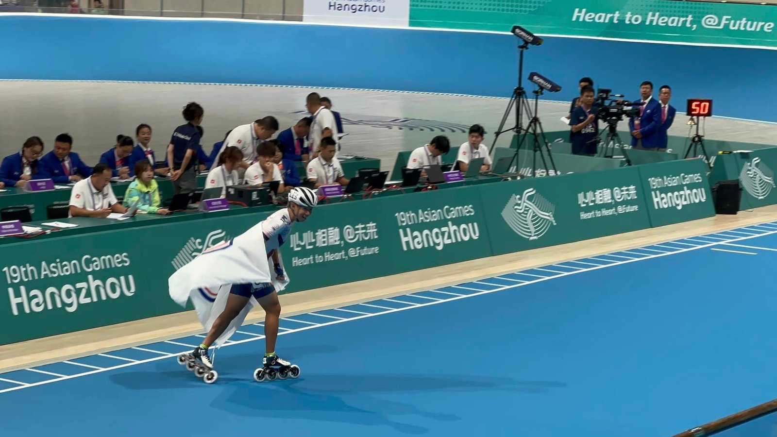 【杭州亞運】第6金來了!競速溜冰女子1萬公尺 施沛妤、楊合貞「金包銀」