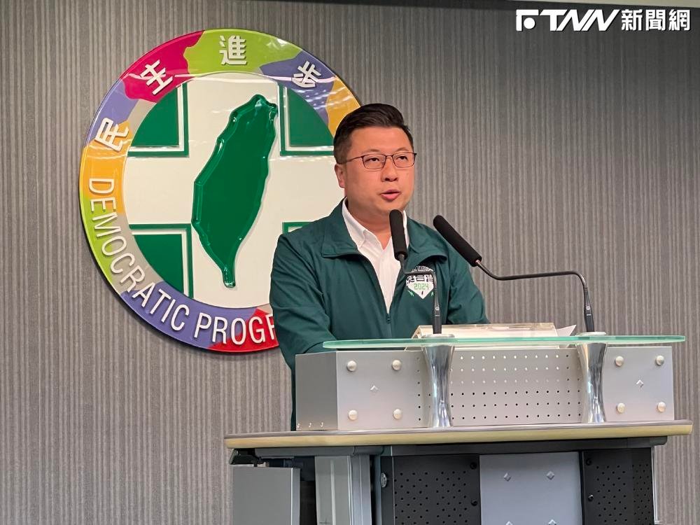 侯友宜請假113天曾喊捐薪水 民進黨酸:大群館年收1500萬也捐嗎?