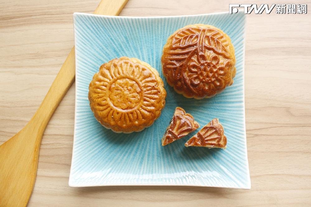 月餅熱量一次看!營養師點名「這款」吃1顆就超標 爬429層樓才消耗