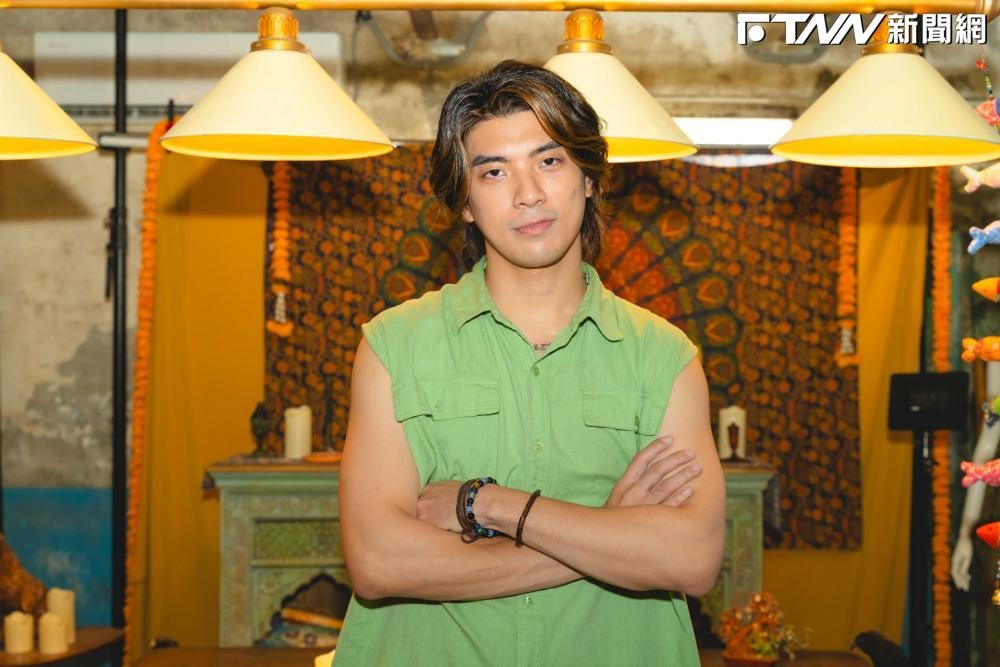 「寶萊塢男星」來了！合體林哲熹跨海驅魔　驚吐：台菜清淡沒靈魂